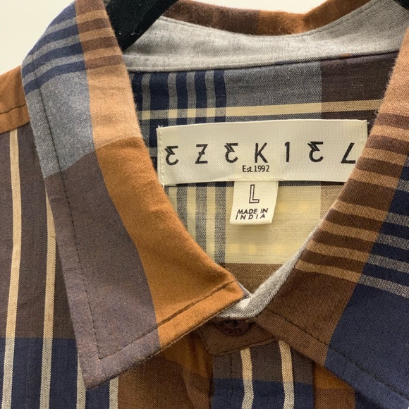 Larger ezekiel button up brown and blue plaid - Picture 5 of 6
